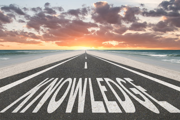 从昆明到福建坐火车到多少个小时？