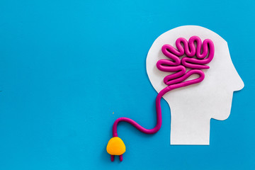 从昆明到福建坐火车到多少个小时？