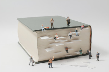 从昆明到福建坐火车到多少个小时？