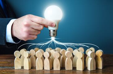 历史上哪个守城将领最值得称颂？