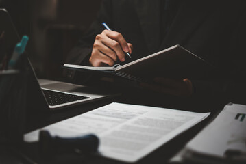 历史上哪个守城将领最值得称颂？