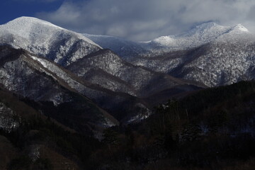 北京现代ix25和雪弗兰创酷哪个好
