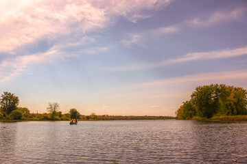 女生成考大专学什么专业好 怎么选择