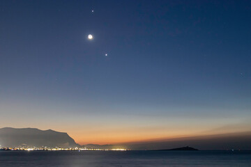 历史上哪个守城将领最值得称颂？