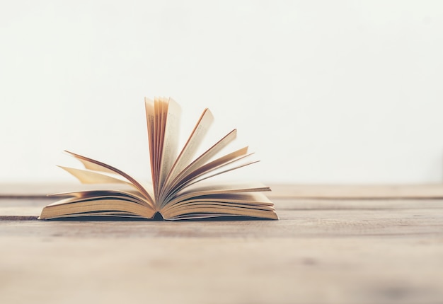 企业做决策要考虑什么