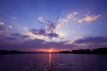 历史上哪个守城将领最值得称颂？