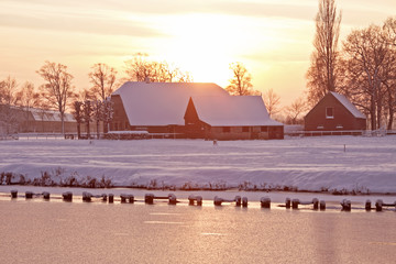 历史上哪个守城将领最值得称颂？