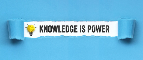 女生成考大专学什么专业好 怎么选择